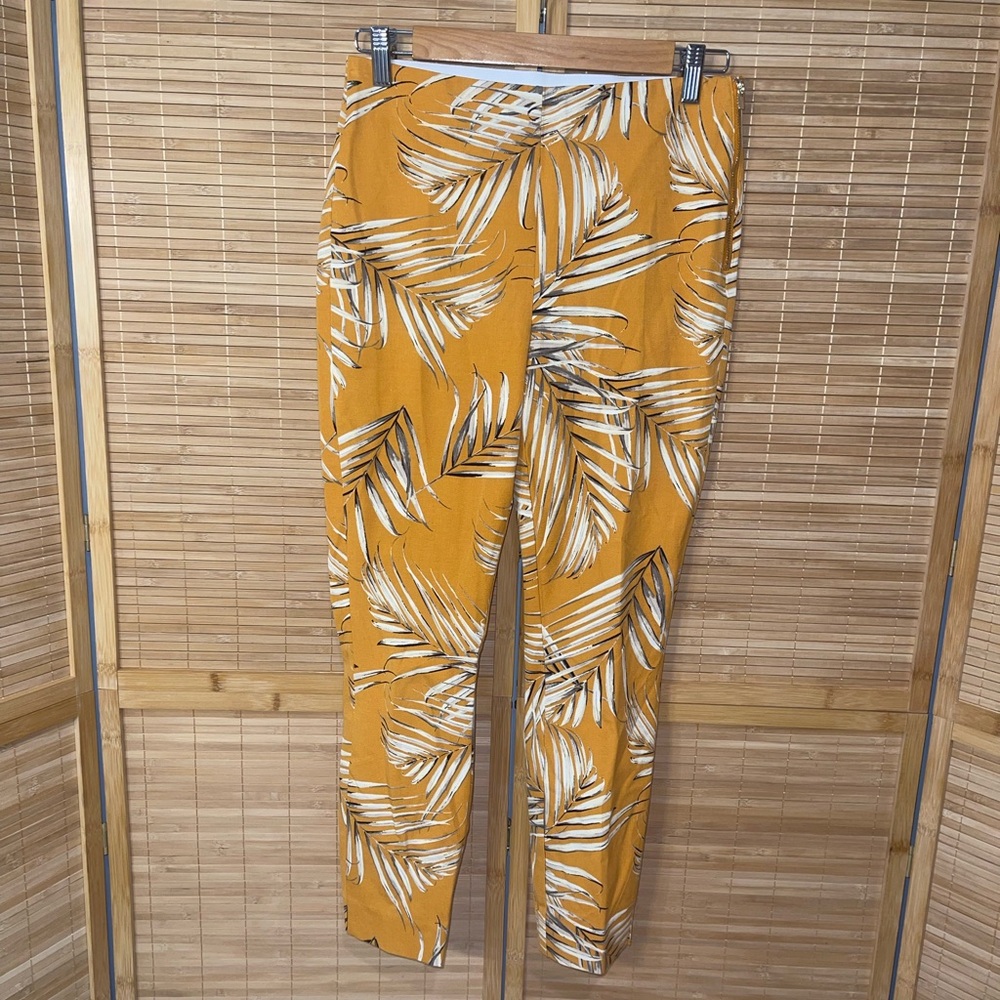 White House Black Market skinny crop pants golden yellow plan slacks womans sz 4
